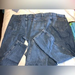 Men’s rustler brand jeans.